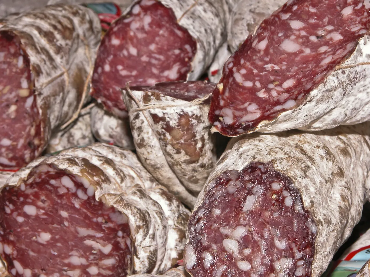 Saucissons secs d'Ardèche coupés